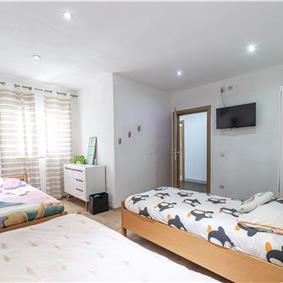 Luxury 5 Bedroom Beachfront Villa near Dubrovnik, Sleeps 11-12